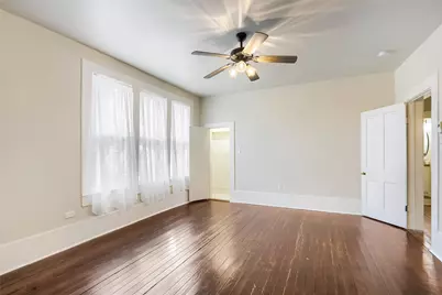 208 N Avenue B, Elgin, TX 78621 - Photo 23