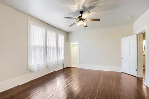 208 N Ave B, Elgin, TX 78621 - Photo 23