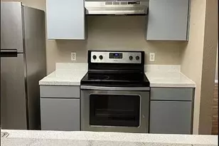 8517 Hearth Dr, Houston, TX 77054 - Photo 3