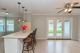 9822 Larston St, Houston, TX 77055 - Photo 11