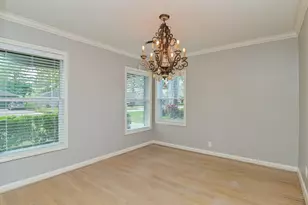 9822 Larston St, Houston, TX 77055 - Photo 9