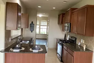 6533 Gray Birch Ln, Dickinson, TX 77539 - Photo 3