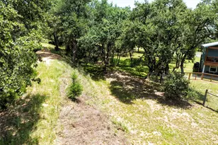207 Hickory Dr, Sheridan, TX 77475 - Photo 33