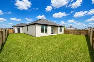 357 Dallas Mdws Dr, Dayton, TX 77535 - Photo 17