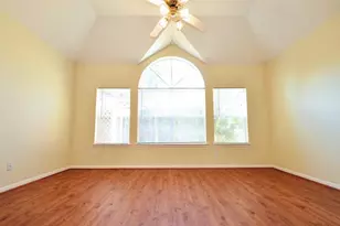 15410 Oak Lake Glen Dr, Sugar Land, TX 77498 - Photo 13