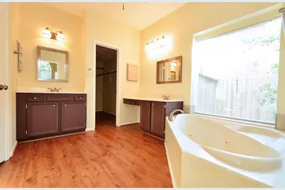 15410 Oak Lake Glen Dr, Sugar Land, TX 77498 - Photo 15