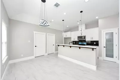 608 Miriam Street, Baytown, TX 77520 - Photo 7