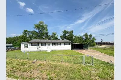 4602 N Wayside Drive, Houston, TX 77028 - Photo 1