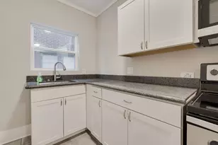 1215 W Gray St, Houston, TX 77019 - Photo 9