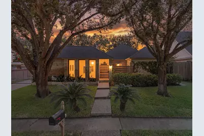 11807 Carriage Hill Drive, Houston, TX 77077 - Photo 9