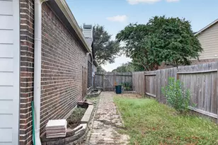 9762 Wheaton Edge Ln, Houston, TX 77095 - Photo 21