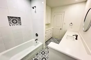 6423 Cindy Ln, Houston, TX 77008 - Photo 29