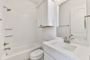 2511 S Houston Ave, Pearland, TX 77581 - Photo 11