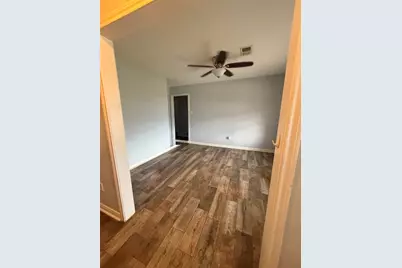 4910 29th Street, Dickinson, TX 77539 - Photo 7