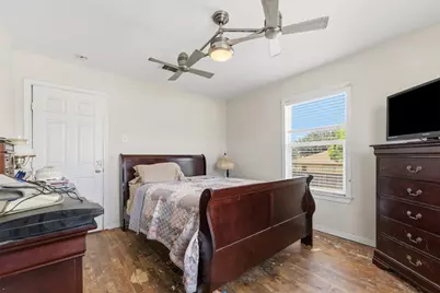 2001 67th Street, Galveston, TX 77551 - Photo 9