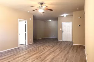 822 N Katydid Ct, Conroe, TX 77301 - Photo 9