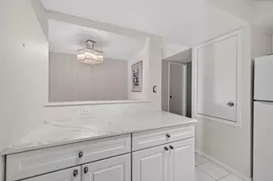 6201 Beverly Hill St, Houston, TX 77057 - Photo 13