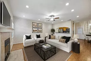9850 Pagewood Ln, Houston, TX 77042 - Photo 3