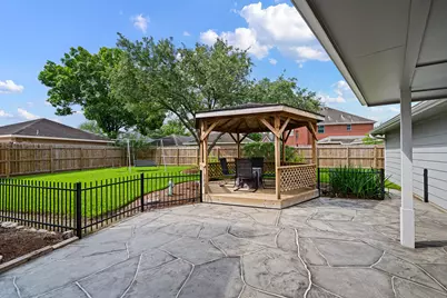 1514 Pine Ridge Lane, Pearland, TX 77581 - Photo 17