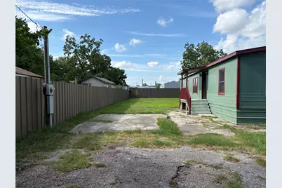 16211 N Shore Drive, Channelview, TX 77530 - Photo 23