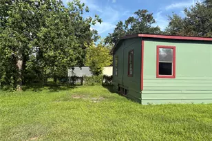 16211 N Shore Dr, Channelview, TX 77530 - Photo 3