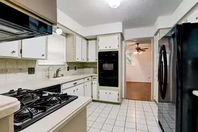 14735 Waynewood Drive, Cypress, TX 77429 - Photo 5