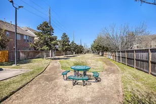 1502 Olive Pl, Houston, TX 77077 - Photo 31