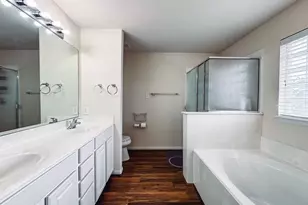 3923 Calgary Cir, Missouri City, TX 77459 - Photo 15