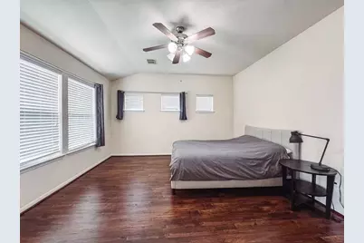 3923 Calgary Circle, Missouri City, TX 77459 - Photo 13