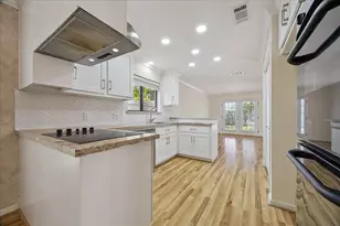 14907 Aspen Hills Dr, Houston, TX 77062 - Photo 13