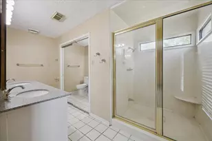 14907 Aspen Hills Dr, Houston, TX 77062 - Photo 19