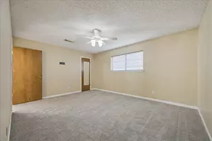 14907 Aspen Hills Dr, Houston, TX 77062 - Photo 17