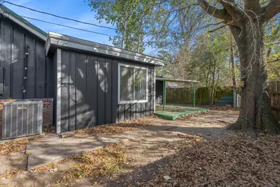 105 N Woodsway Street E, Conroe, TX 77301 - Photo 43