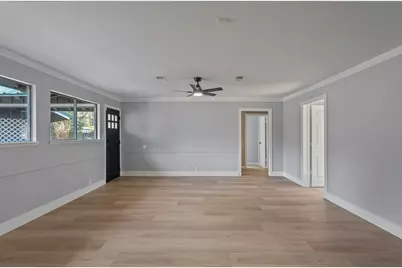 105 N Woodsway Street E, Conroe, TX 77301 - Photo 13