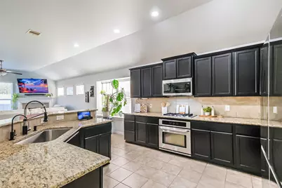 2019 Knoll Oak Lane, Richmond, TX 77469 - Photo 7