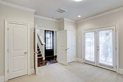 2406 Beall Street #D, Houston, TX 77008 - Photo 5