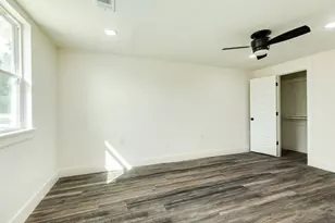 1200 Gifford Ln, Angleton, TX 77515 - Photo 19