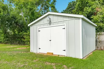 1200 Gifford Lane, Angleton, TX 77515 - Photo 9