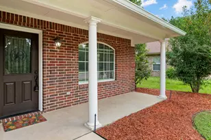 227 Greenleaf St, Huntsville, TX 77340 - Photo 1