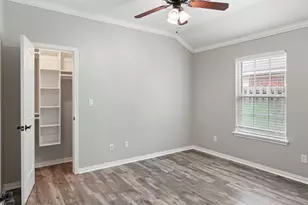 227 Greenleaf St, Huntsville, TX 77340 - Photo 15