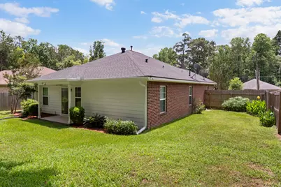 227 Green Leaf Street, Huntsville, TX 77340 - Photo 35