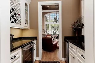 122 E Bracebridge Cir, The Woodlands, TX 77382 - Photo 13