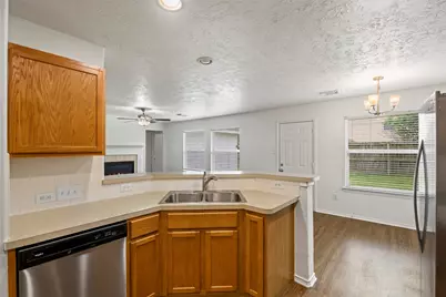 18401 Sunrise Oaks Court, Montgomery, TX 77316 - Photo 15