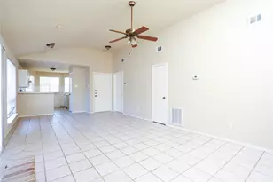 11047 Grassyglen Dr, Houston, TX 77064 - Photo 7