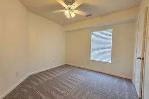 114 E Stedhill Loop, Conroe, TX 77384 - Photo 9