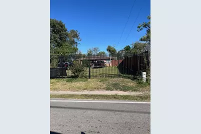 5606 Creekmont Drive, Houston, TX 77091 - Photo 3