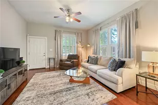 504 W 28th St, Bryan, TX 77803 - Photo 3