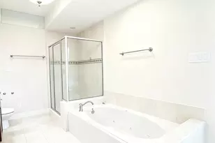 3411 Clearview Cir, Houston, TX 77025 - Photo 9