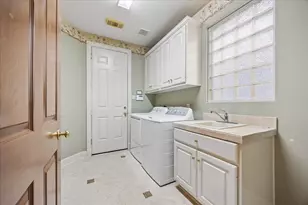 14239 Flower Creek Ln, Houston, TX 77077 - Photo 9