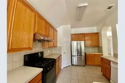 10323 Stanbrook Drive, Houston, TX 77089 - Photo 9